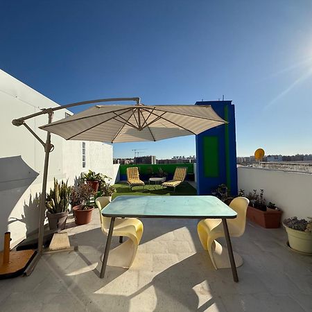 Petite Penthouse With The Sunniest Terrace In Valencia Apartment Bagian luar foto