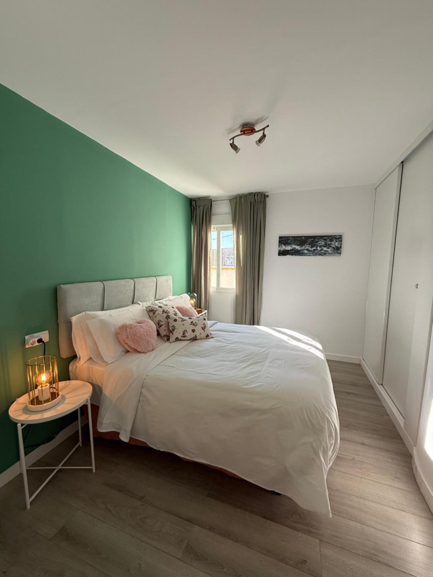 Petite Penthouse With The Sunniest Terrace In Valencia Apartment Bagian luar foto