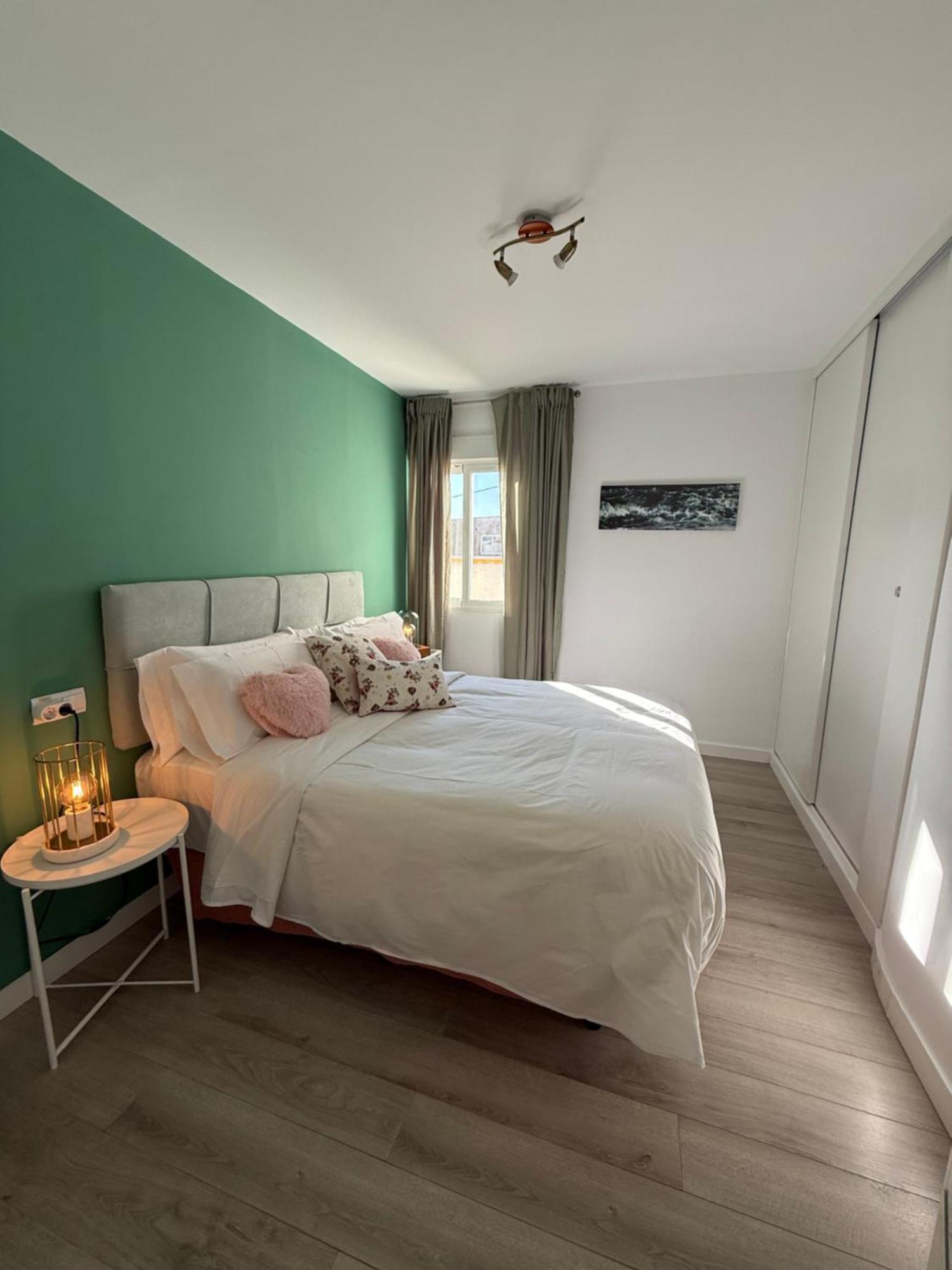 Petite Penthouse With The Sunniest Terrace In Valencia Apartment Bagian luar foto